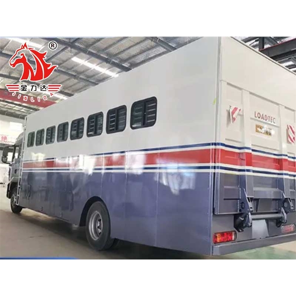 湖北自行式运马车